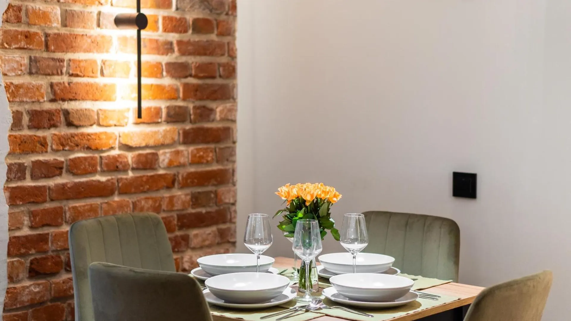 Charm & Comfort Renovated Gem In Old Town Sarego Apt B Krakow Apartment