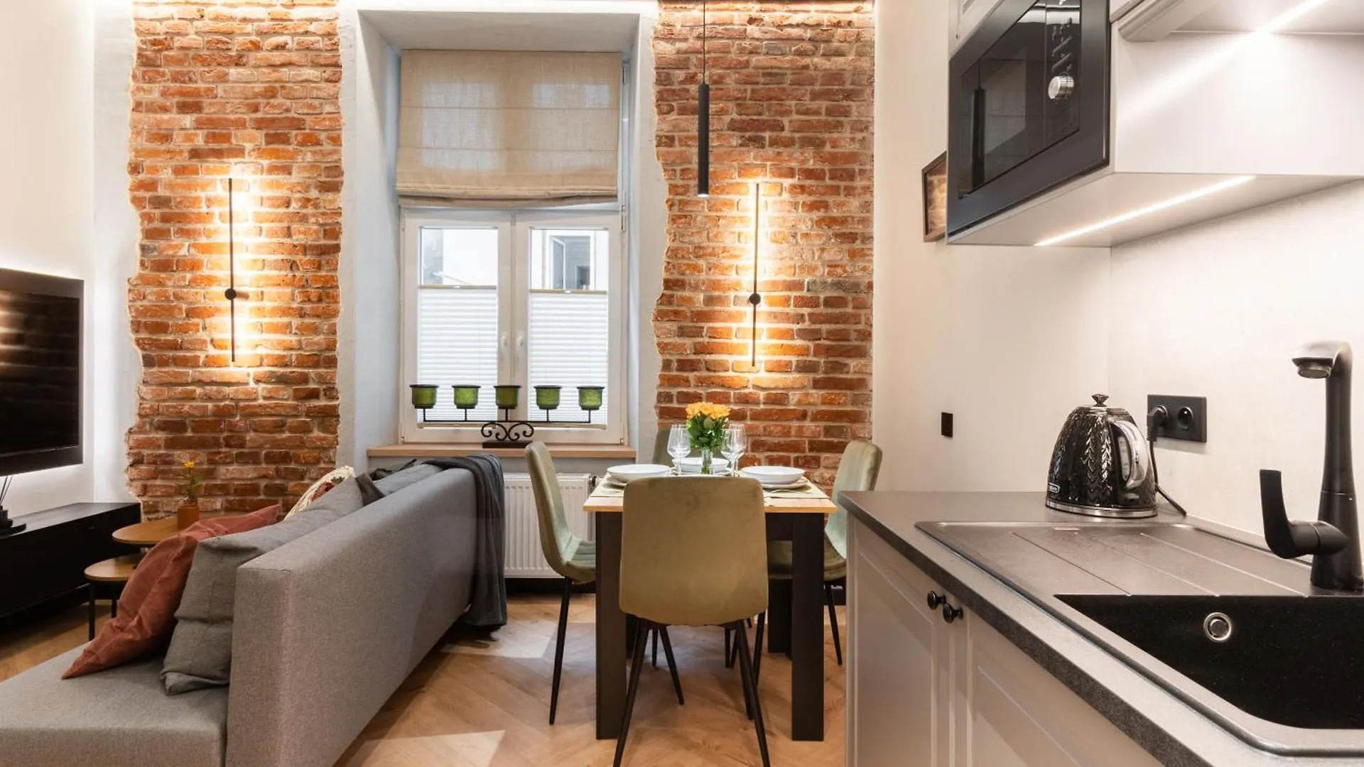 Charm & Comfort Renovated Gem In Old Town Sarego Apt B Krakow
