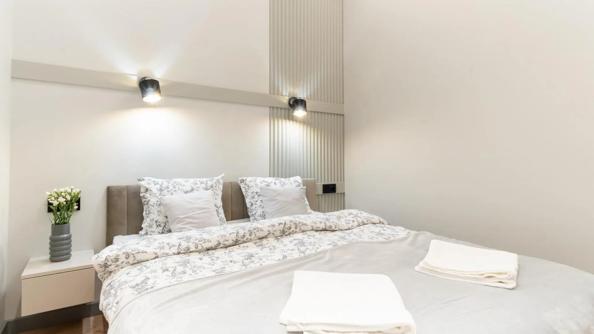 Charm & Comfort Renovated Gem In Old Town Sarego Apt B Krakow